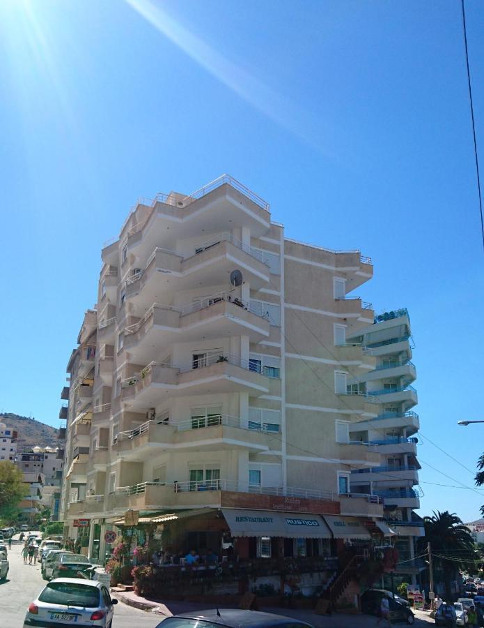 Robin Sea View Apartment Sarandë Exterior foto